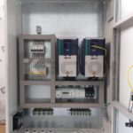 Шкаф управления конвейерами с двумя преобразователями частоты, 15кВт